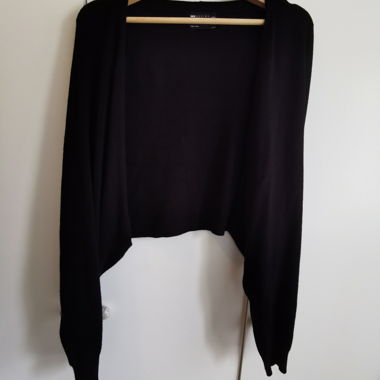 schwarzer Bolero/Jäckchen (ASOS) 