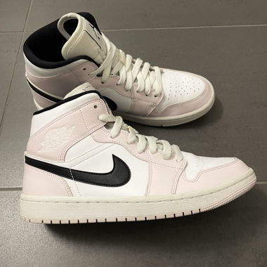 Jordan 1 Mid Barely Rose
