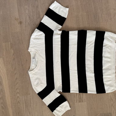 Gestreiftes Shirt