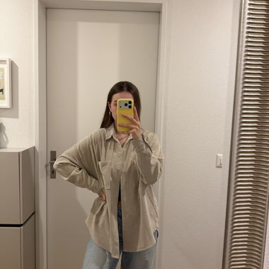 Beige Cord Oversize Hemdbluse
