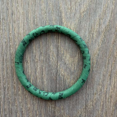 Bracelet enveloppé vert