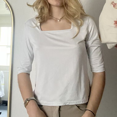 White 3/4 shirt