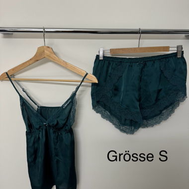 Nachtwäsche