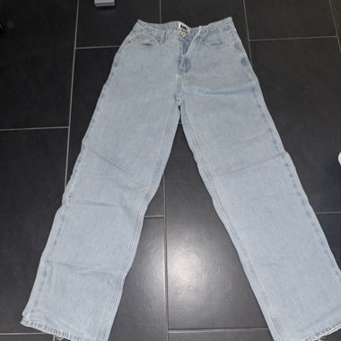 Weite hellblaue Damenjeans