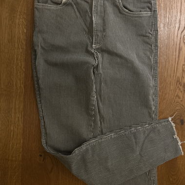Jeans Subdued