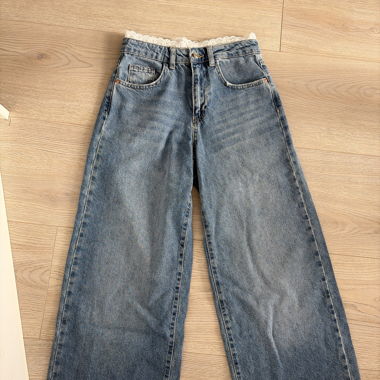 Jean large taille dentelle