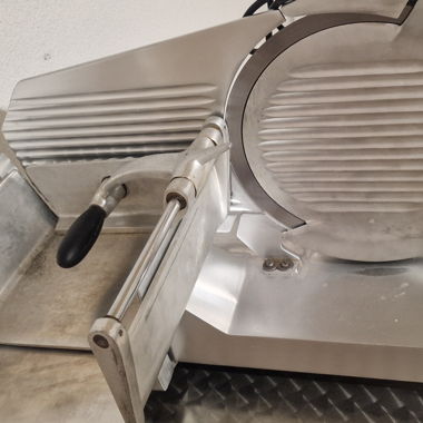 Professionelle Aufschnittmaschine für Charcuterie NOAW, Klinge 30, GUTER ZUSTAND