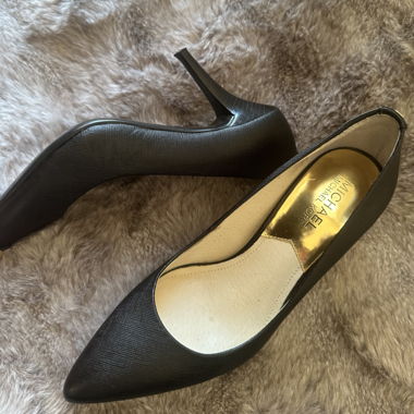 Michael Kors schwarze Pumps