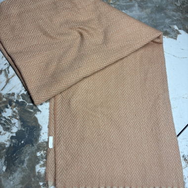 Sciarpa beige frangiata