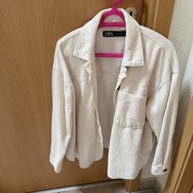 Chemise en velours cotele Zara
