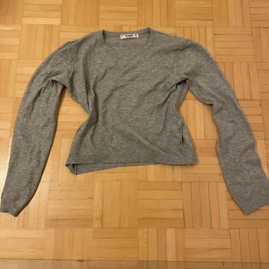 Grey Pulli by Pull&Bear