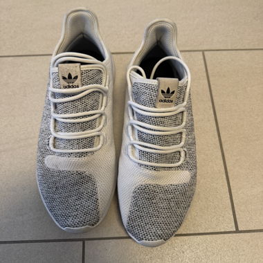 adidas Sneaker