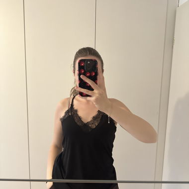 Top en dentelle noire