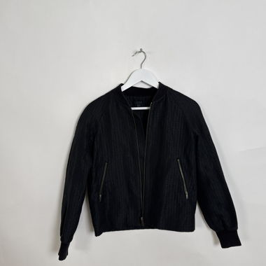 Veste zippée noire COS