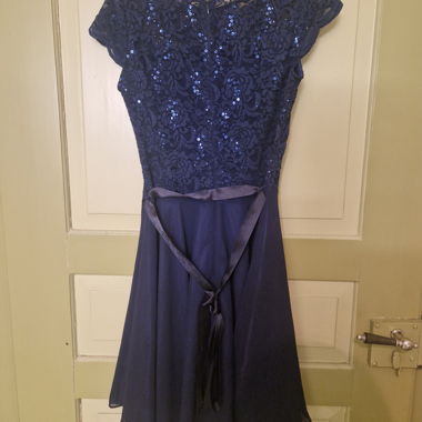 Robe en dentelle SWING bleu foncé