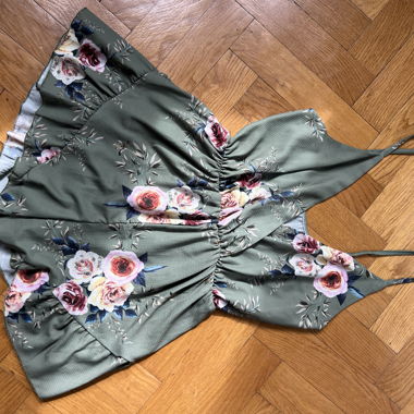 Blumiges Träger-Top