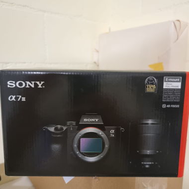 Sony Alpha a7 III mit Kit Objektiv 