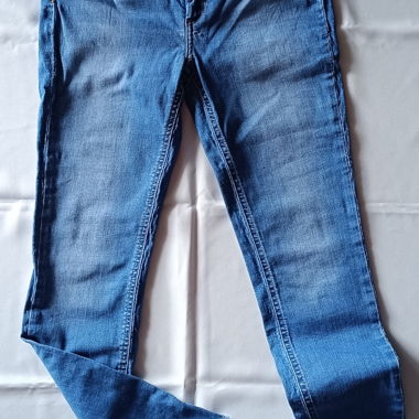 Jeans Only