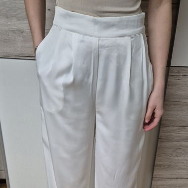 Pantaloni bianchi