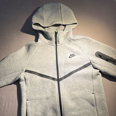 Nike tech grey