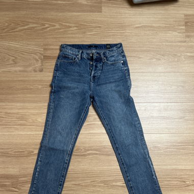 Low waist jeans
