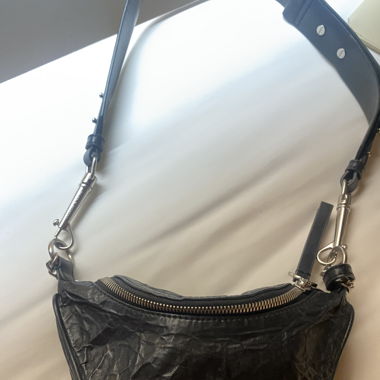 Charles and keith shoulderbag