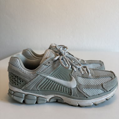 Nike Sneaker