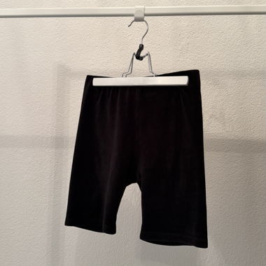 Schwarze kurze Leggings