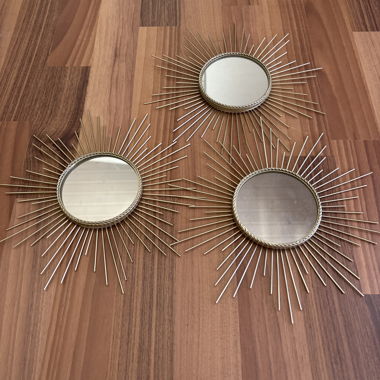 Ensemble de miroirs muraux avec rayons de soleil