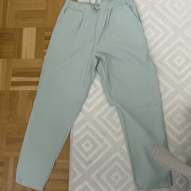 Pantaloni da donna DeFacto Gr. 38