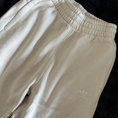 Adidas Creme Trainingshose