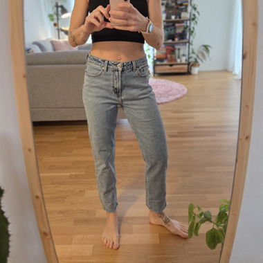 Jeans Only