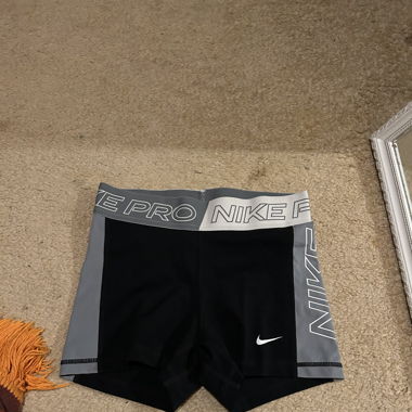 Nike Pro