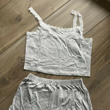 Top und Shorts ungetragen Grösse S