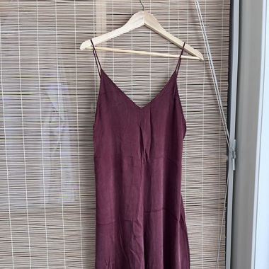 Jumpsuit mit tiefem Rückenausschnitt von Dariadeh