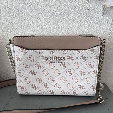 Wunderschöne Guess Tasche