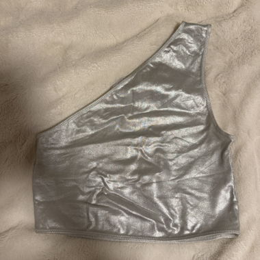 Zara silbernes asymmetrisches Top / Grösse XS