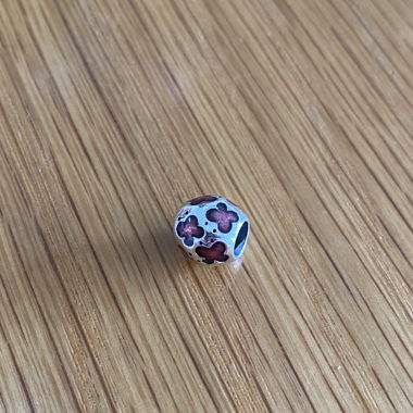 Pandora Charm mit Schmetterlingen 
