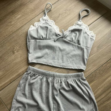 Top und Shorts ungetragen Grösse S