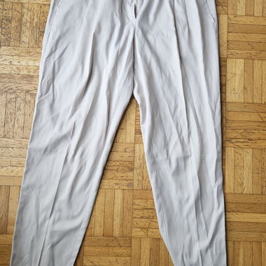 Beiger leichter Hose