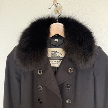 Burberry Mantel