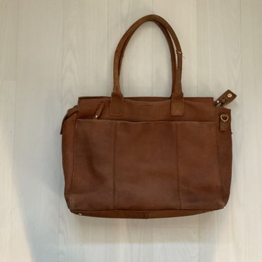 Brown burkely leather bag 