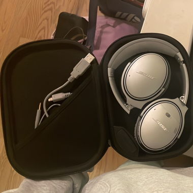 Bose Kopfhörer mit Etui