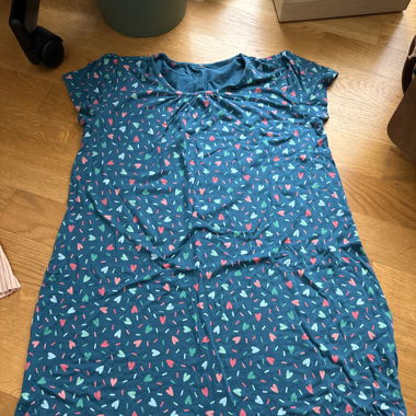 Flatteriges luftiges Sommerkleid 