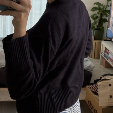 Dunkelblauer Pullover / Strickpullover