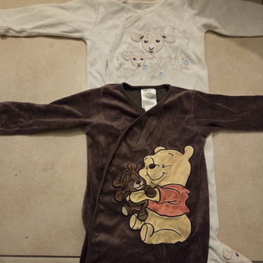 2 Pyjamas 80 cm