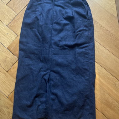 Schwarzer Midirock