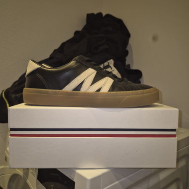 Monclere Schuhe