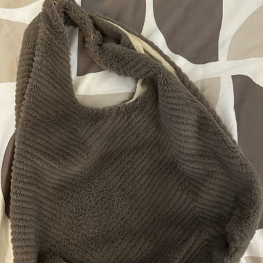 Tote Bag aus Kunstfell