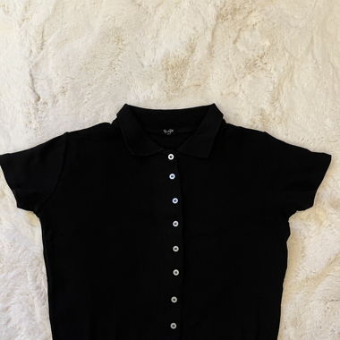 T-Shirt mit Knöpfen